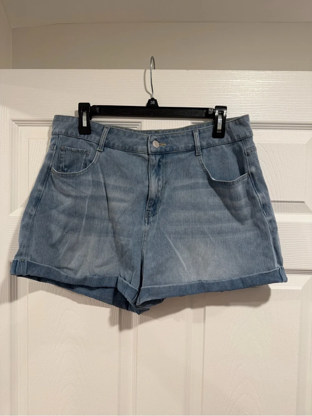 HALARA Light Blue High-Rise Rolled Hem Denim Shorts